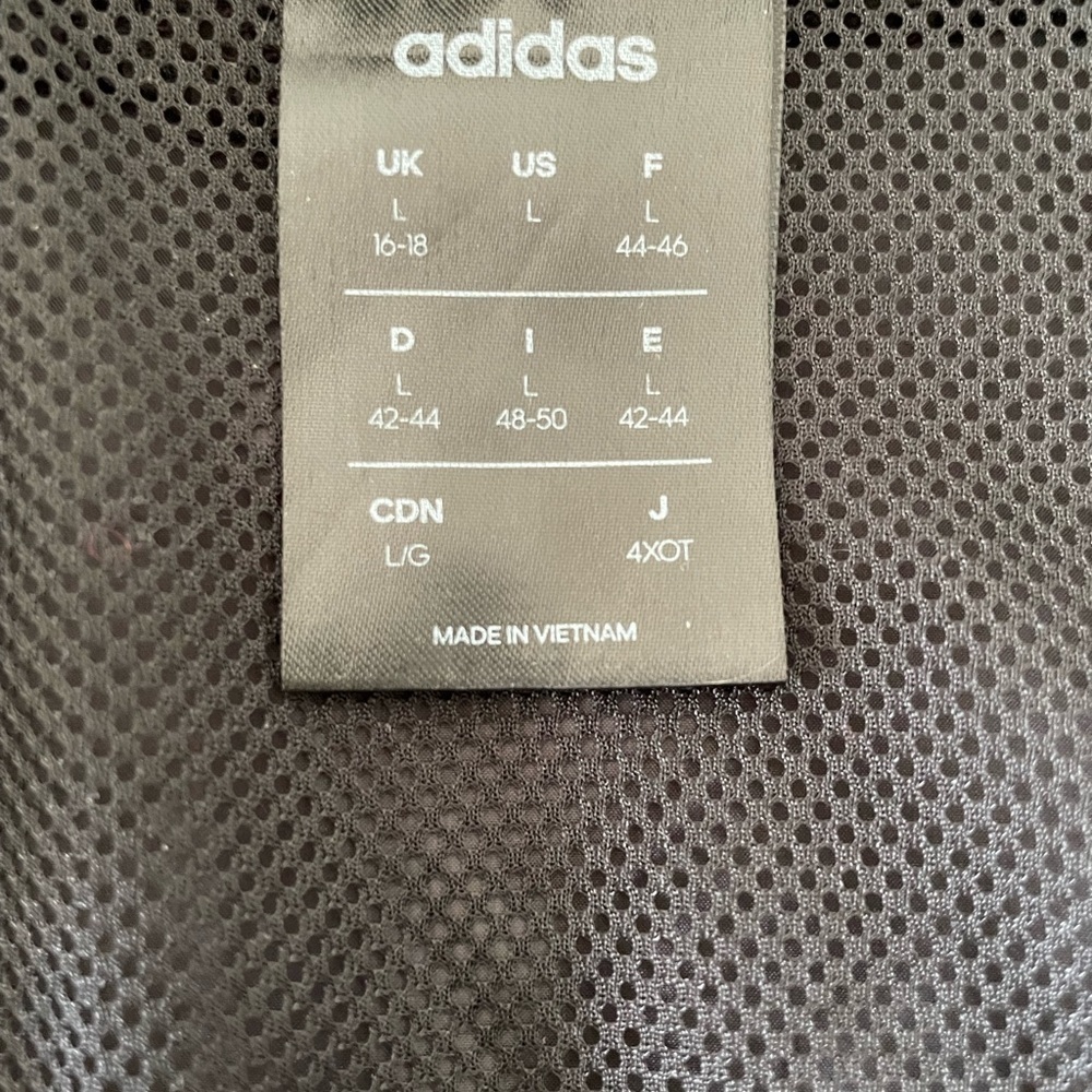 Adidas women’s windbreaker jacket black - Picture 5 of 7